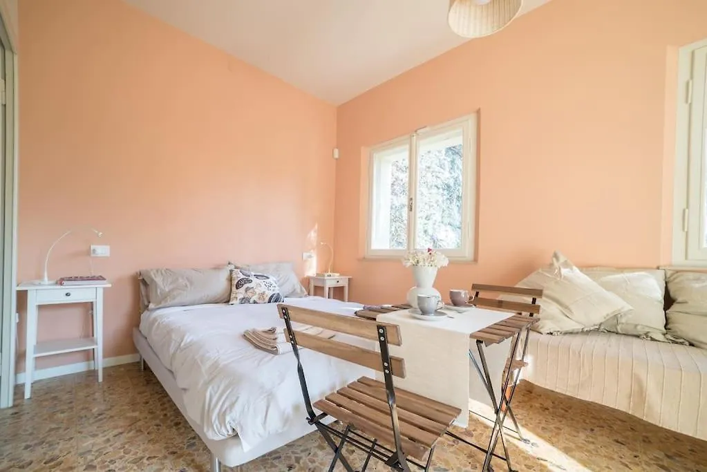 Acero Giallo Bed & Breakfast Parma